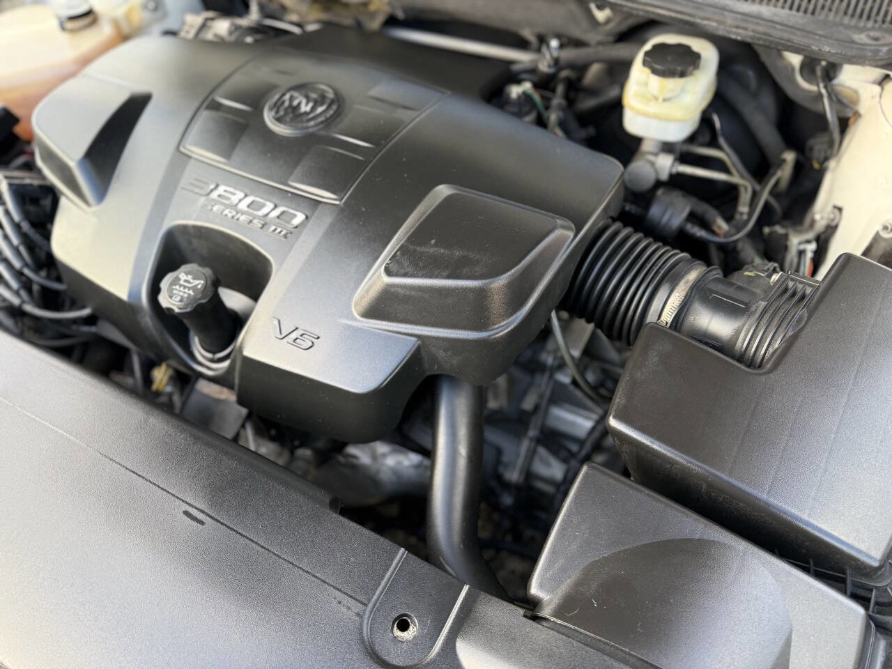 Used 2007 Buick Lucerne CXL w/ Luxury Package FWD image 23