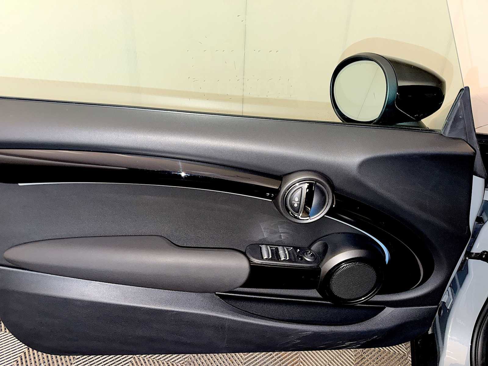 Used 2023 MINI Cooper S image 11