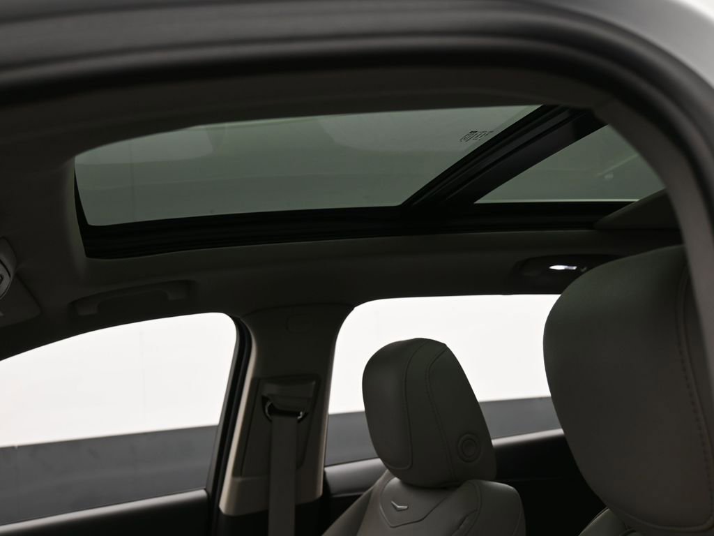 Used 2023 Cadillac XT4 Luxury image 11