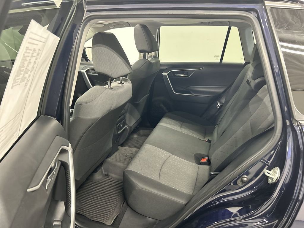 Used 2020 Toyota RAV4 XLE w/ Convenience Package AWD/4WD image 20