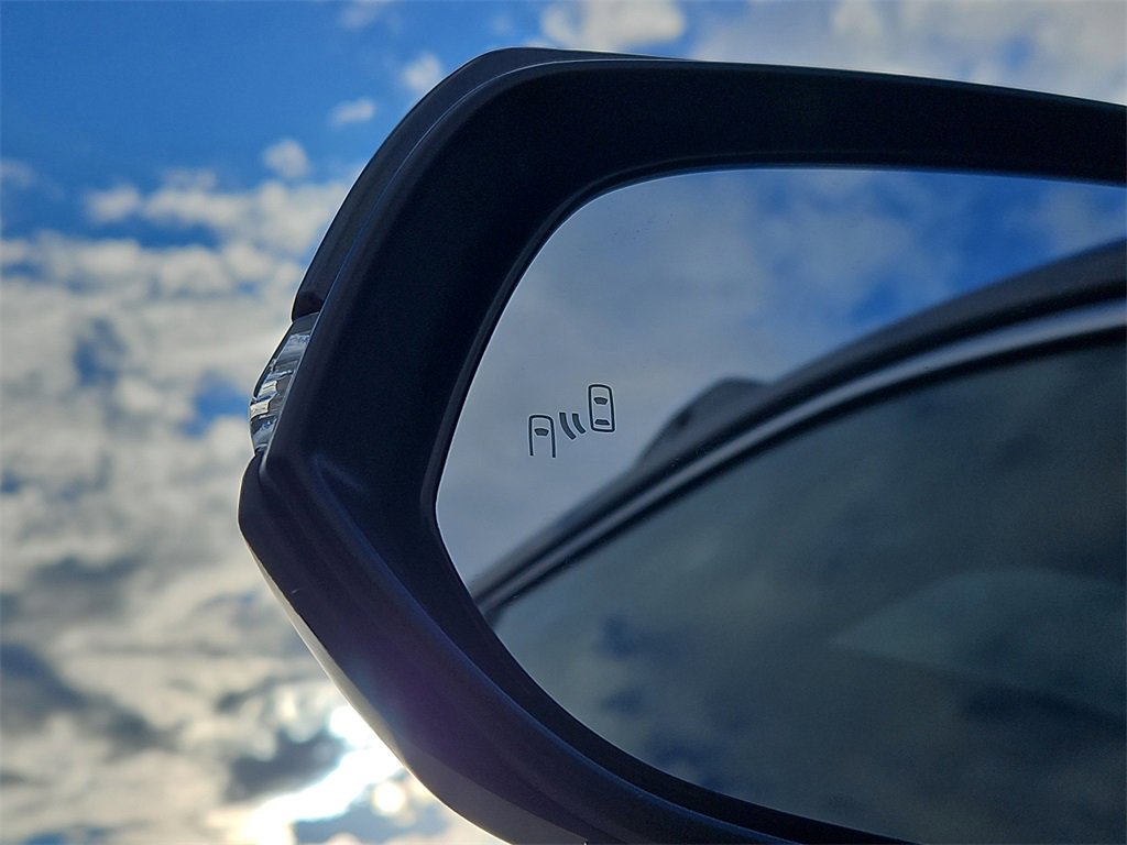 New 2025 Toyota RAV4 SE image 6