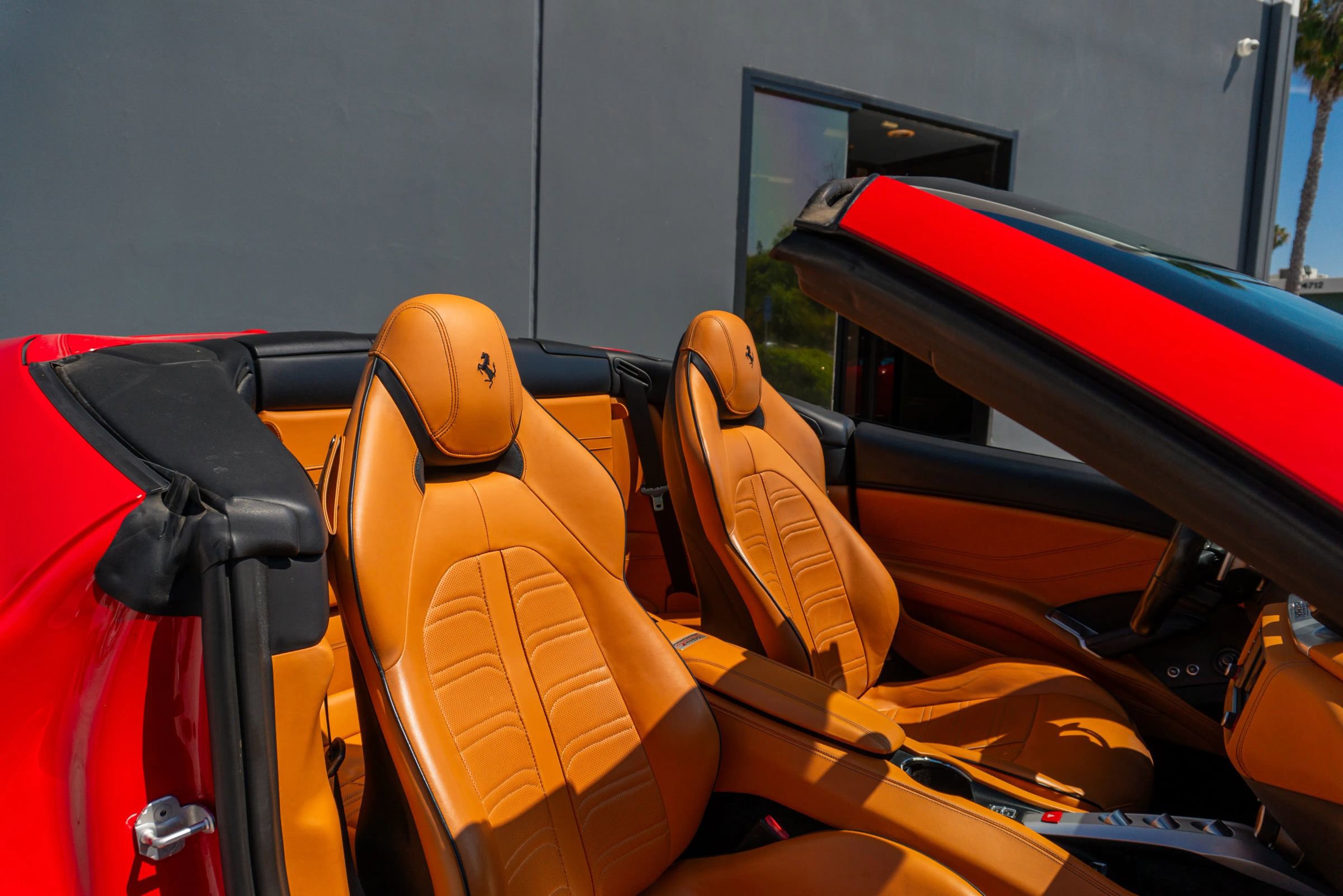 Used 2017 Ferrari California T image 14