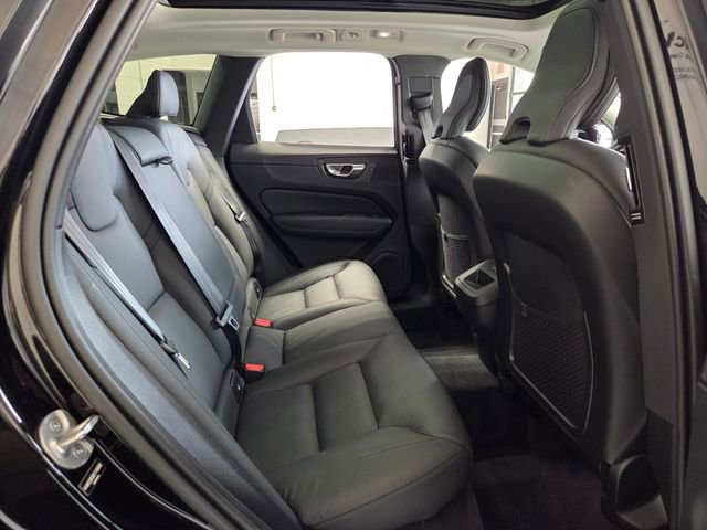 Certified 2025 Volvo XC60 B5 Plus image 21