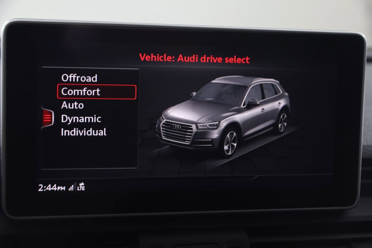 Used 2018 Audi SQ5 Premium Plus AWD/4WD image 35