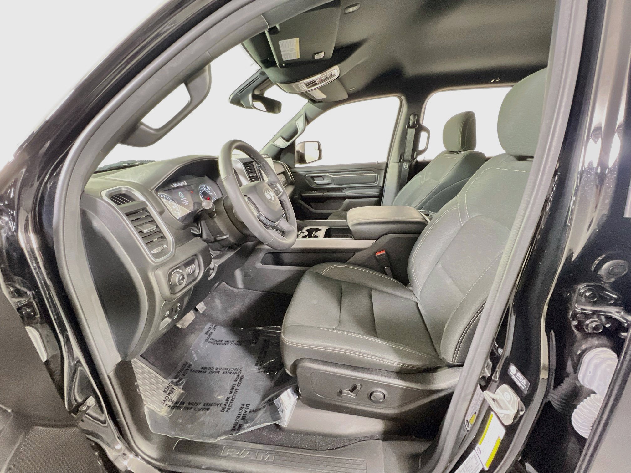 Used 2025 RAM 1500 Big Horn AWD/4WD image 21