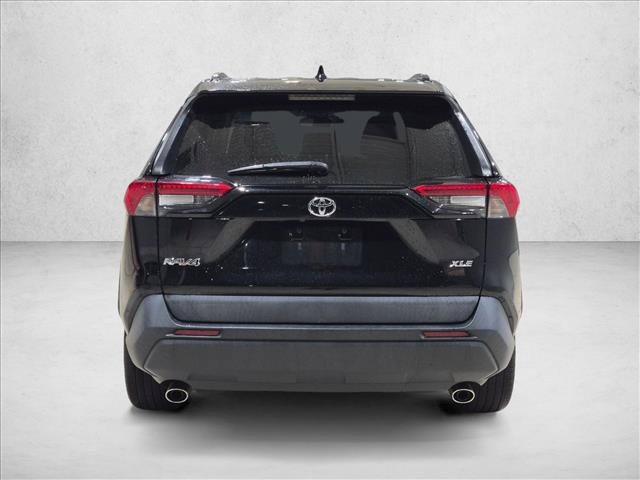 Used 2021 Toyota RAV4 XLE Premium FWD image 6