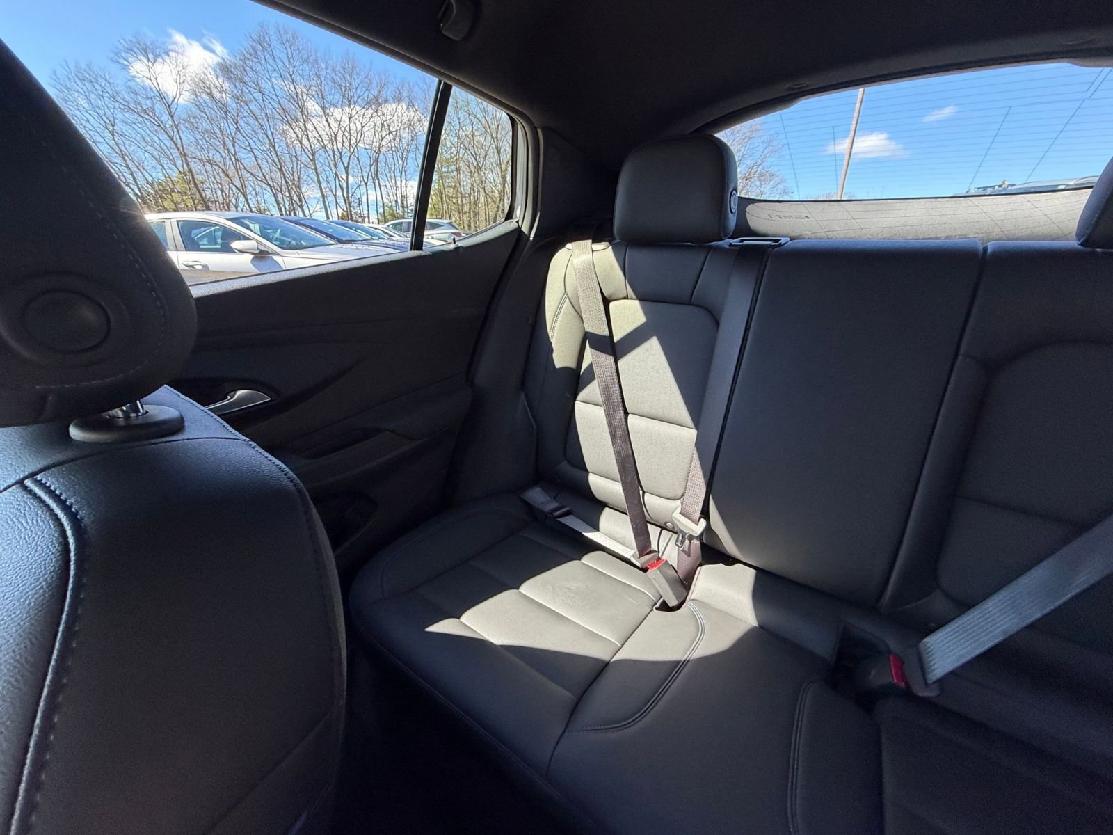 Used 2025 Buick Envista Sport Touring FWD image 38