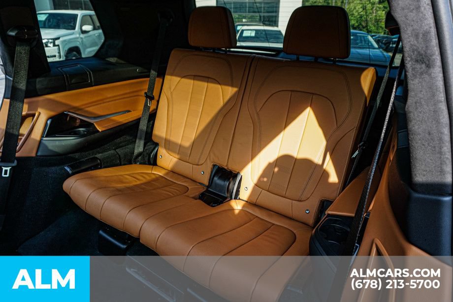 Used 2022 BMW X7 xDrive40i w/ M Sport Package AWD/4WD image 24