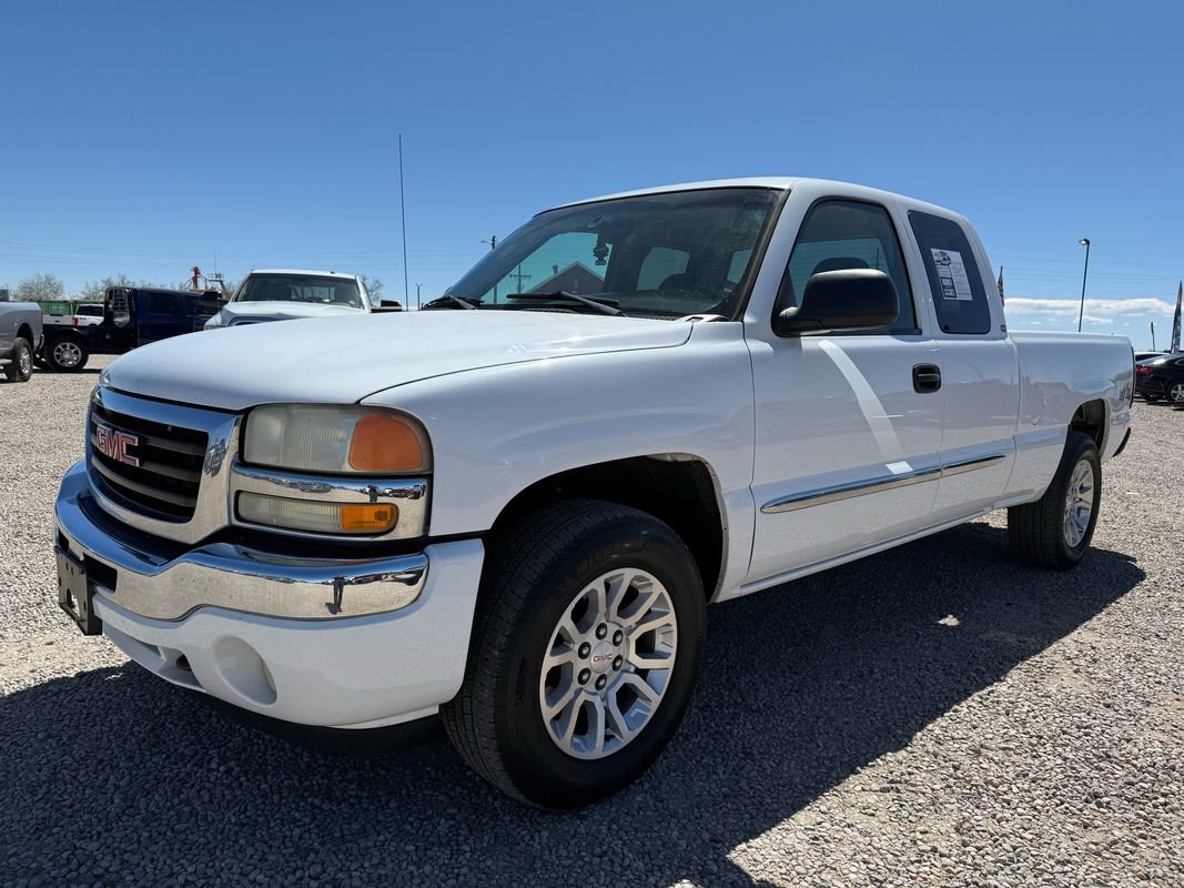 Used 2006 GMC Sierra 1500 SLE w/ Light Duty Power Package AWD/4WD image 4