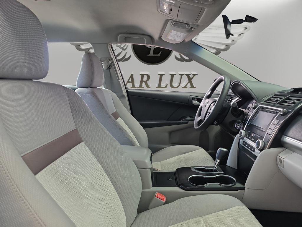 Used 2012 Toyota Camry LE FWD image 14