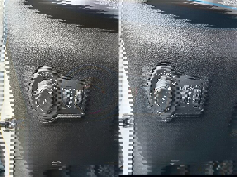 Used 2024 Jeep Compass Latitude image 21