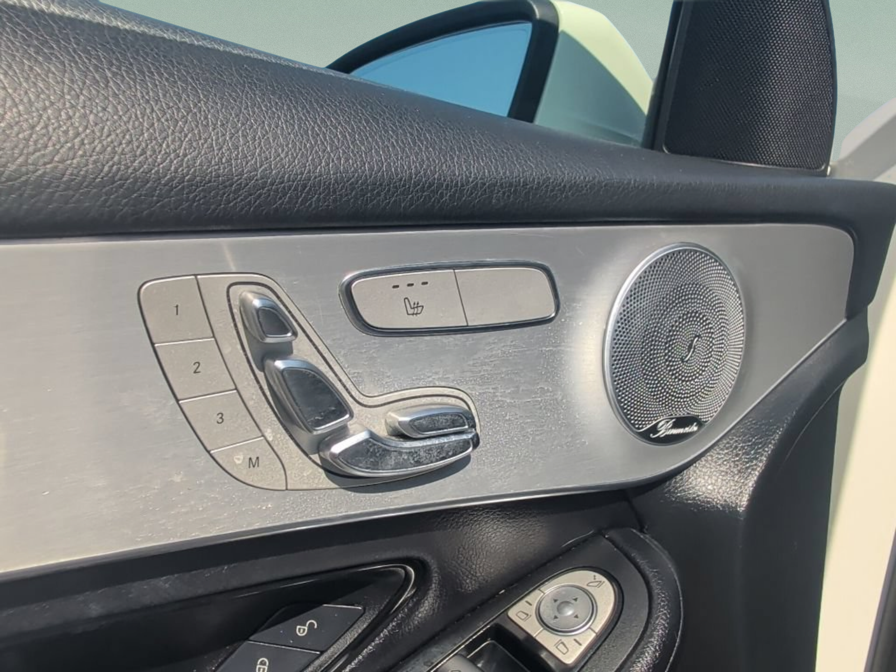 Used 2019 Mercedes-Benz GLC 300 image 23