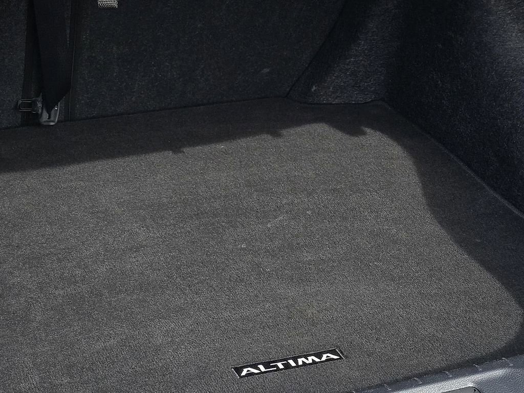 Used 2024 Nissan Altima 2.5 SV image 8