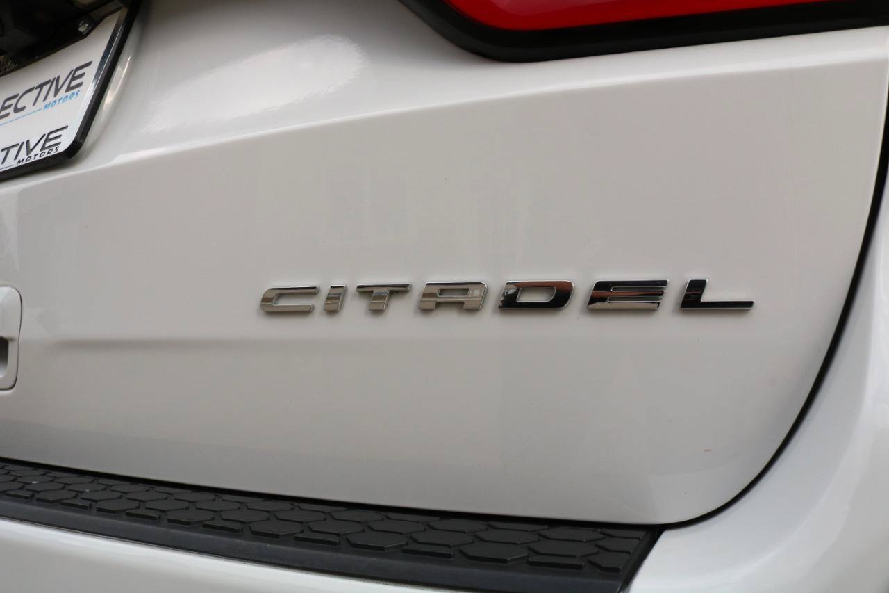 Used 2019 Dodge Durango Citadel w/ Technology Group AWD/4WD image 14