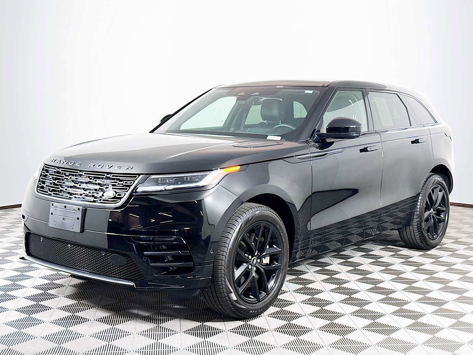 Used 2026 Land Rover Range Rover Velar Dynamic SE AWD/4WD video 1