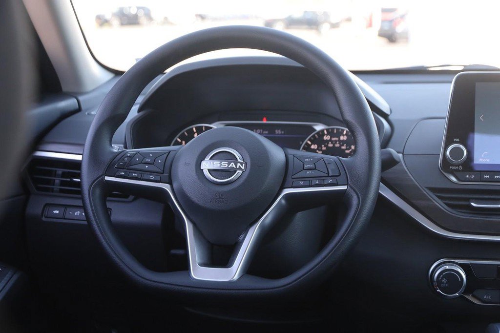 Used 2026 Nissan Altima 2.5 SV FWD image 22