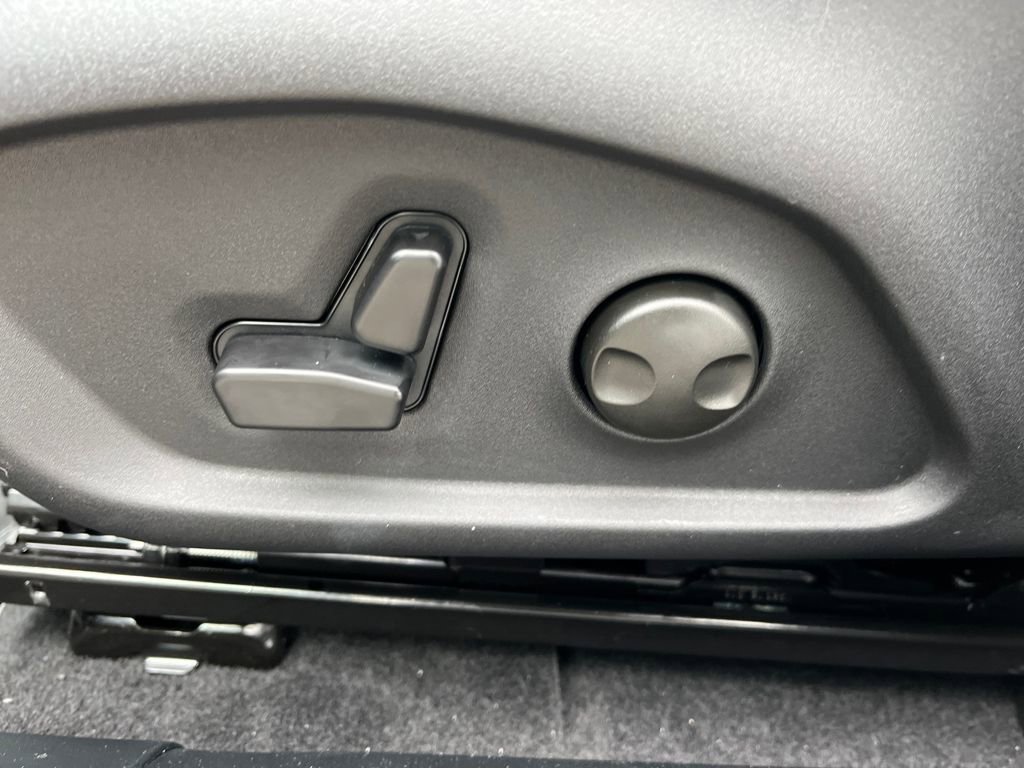 New 2026 Jeep Compass Limited w/ Sun, Sound & Navigation Group image 31