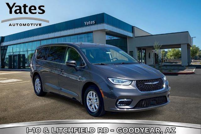 Used 2023 Chrysler Pacifica Touring-L