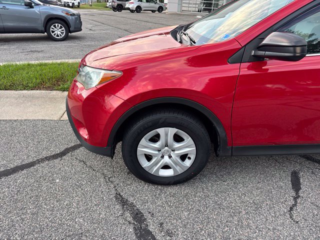 Used 2015 Toyota RAV4 LE AWD/4WD image 3