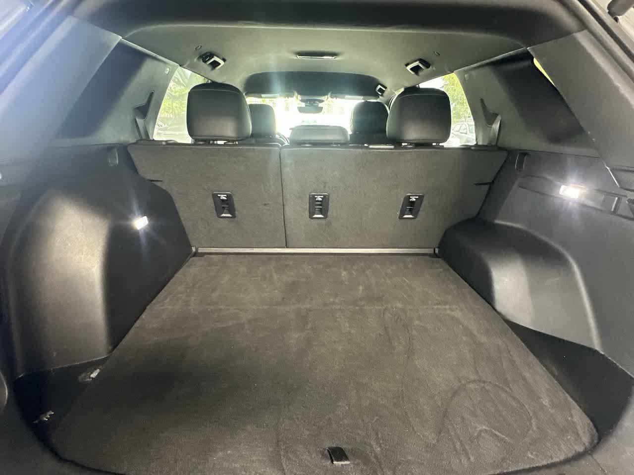 Used 2025 Chevrolet Equinox LT w/ Convenience Package II FWD image 25