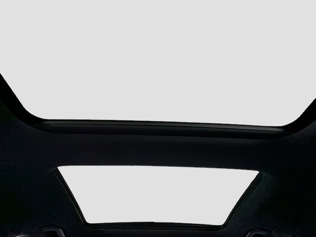 Used 2025 Mercedes-Benz C 300 C 300 image 21