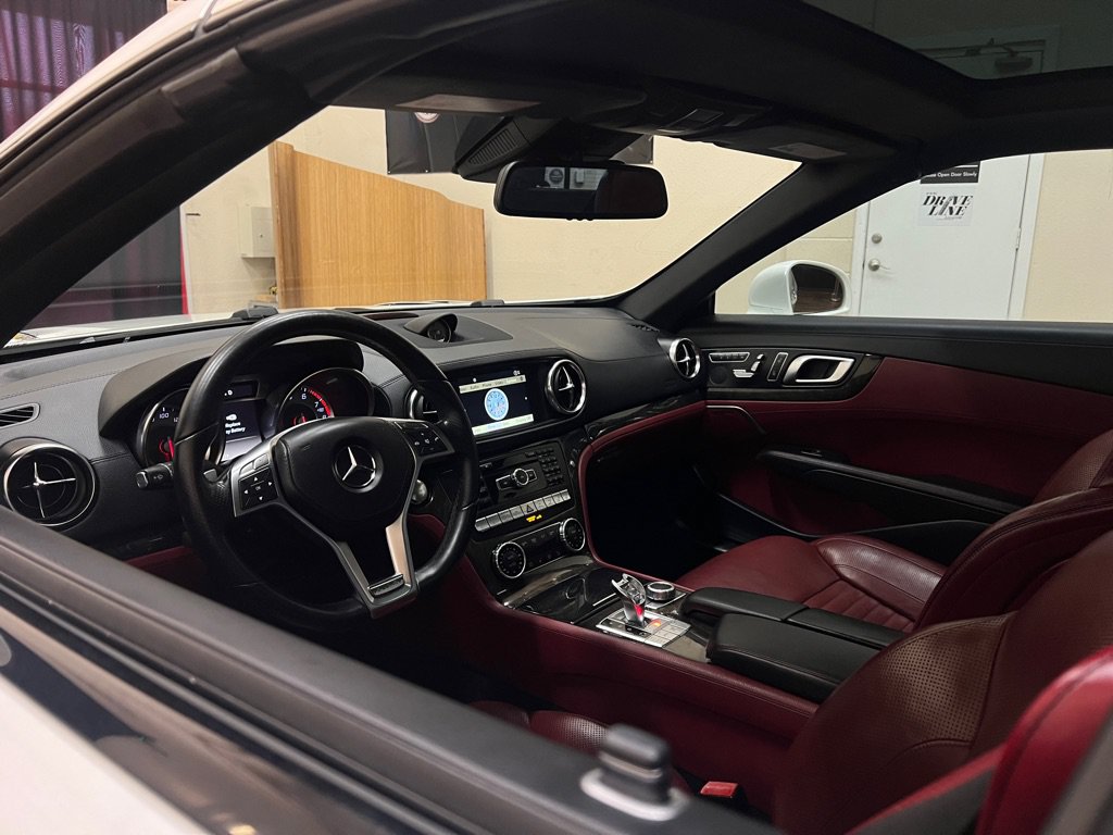 Used 2013 Mercedes-Benz SL 550 w/ Premium Pkg image 26