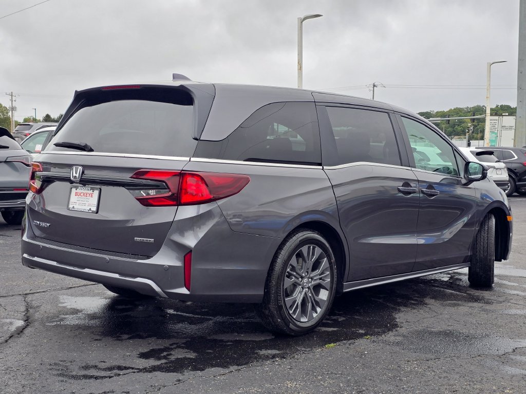 New 2027 Honda Odyssey Touring image 8