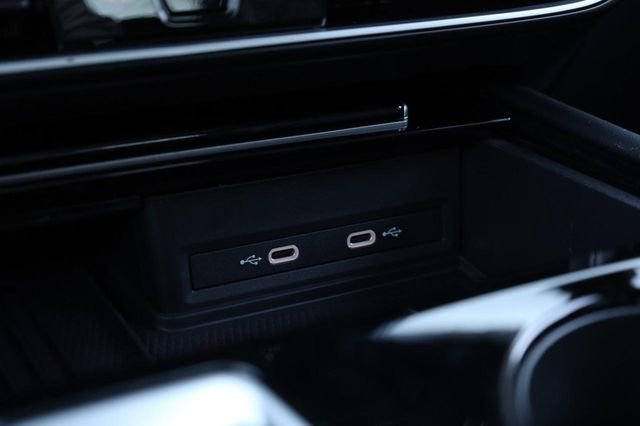 New 2026 Volkswagen Atlas SEL Premium R-Line image 17