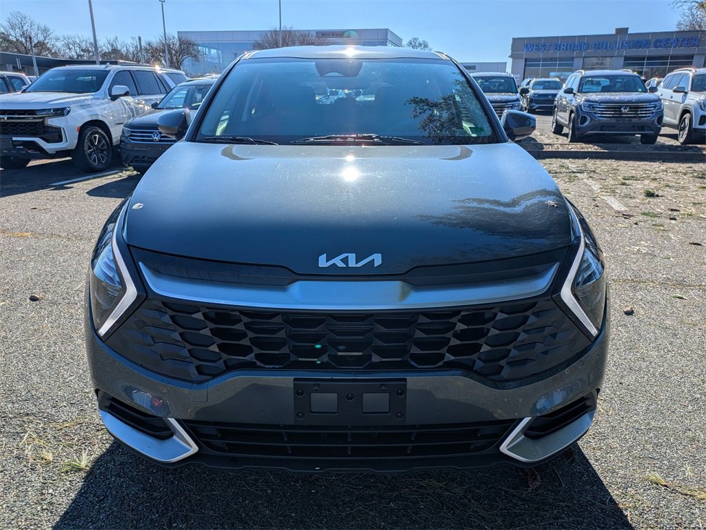 Used 2023 Kia Sportage LX image 9
