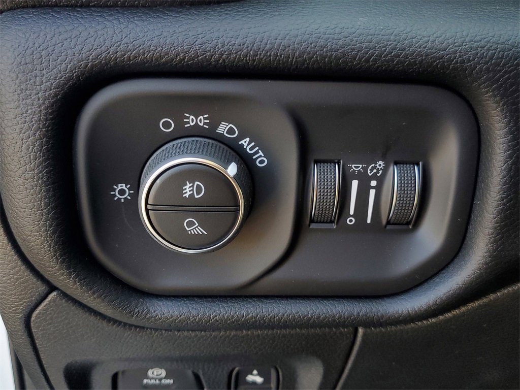 Used 2022 RAM 1500 Laramie image 12