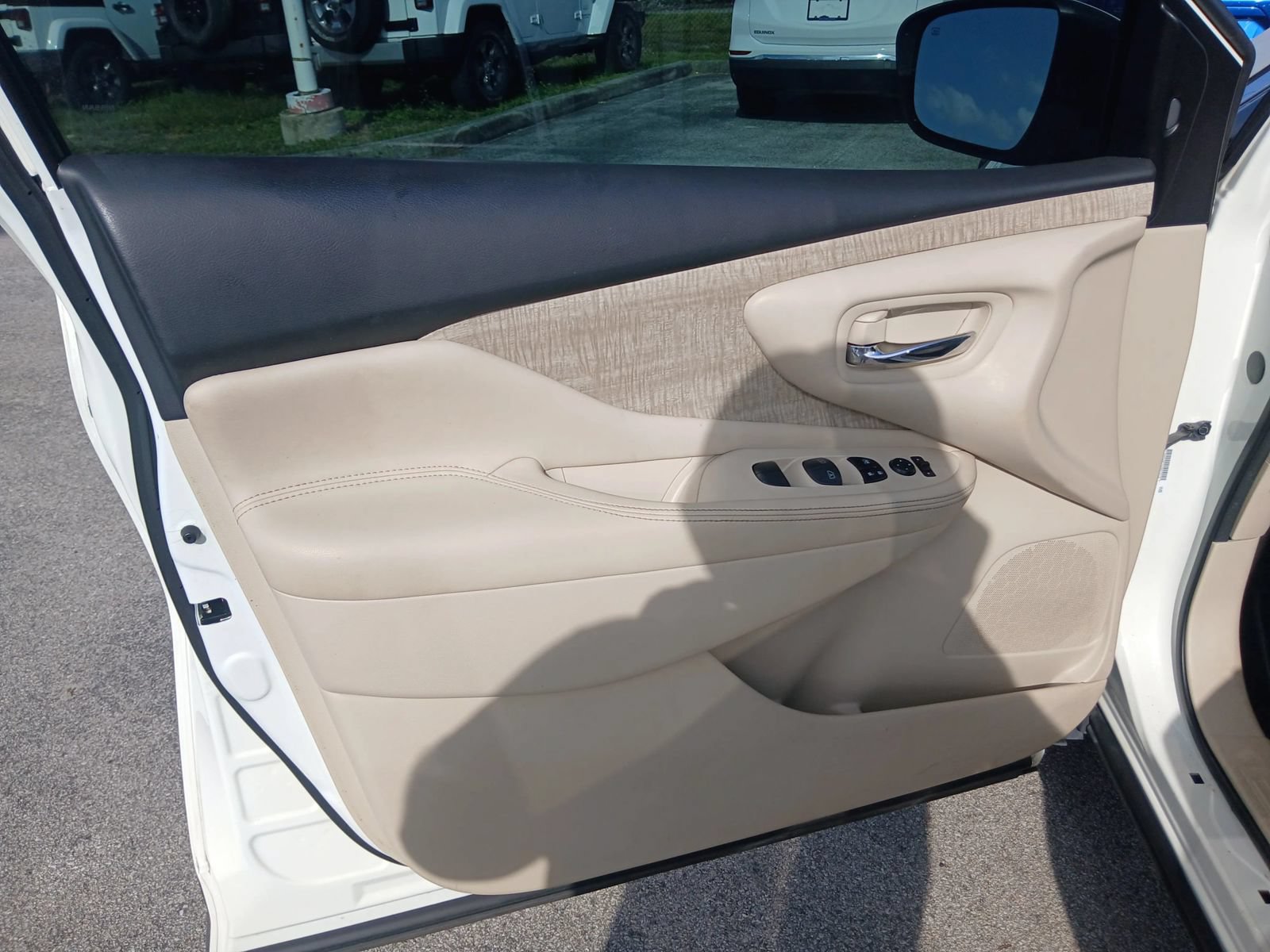 Used 2019 Nissan Murano SV w/ Premium Package FWD image 22