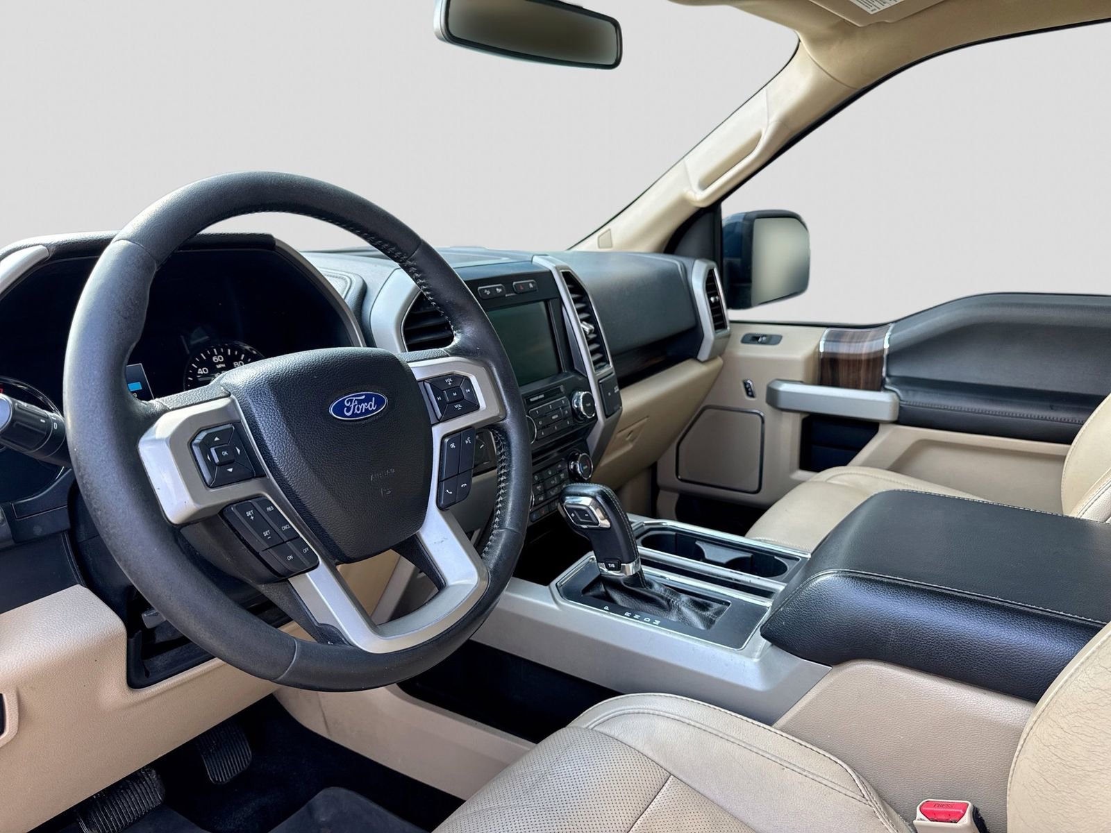 Used 2017 Ford F150 Lariat w/ Equipment Group 501A Mid AWD/4WD image 2