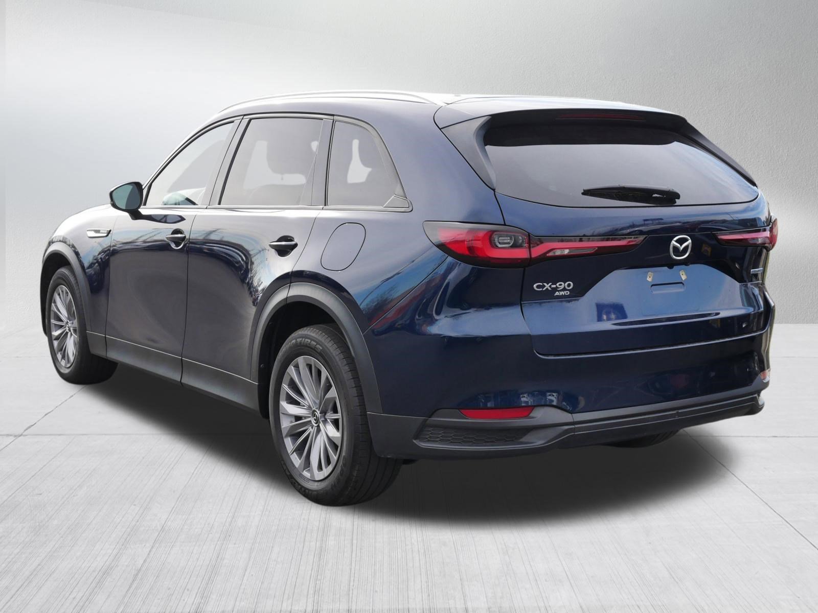 Used 2024 MAZDA CX-90 Plug-In Hybrid w/ Preferred AWD/4WD image 5
