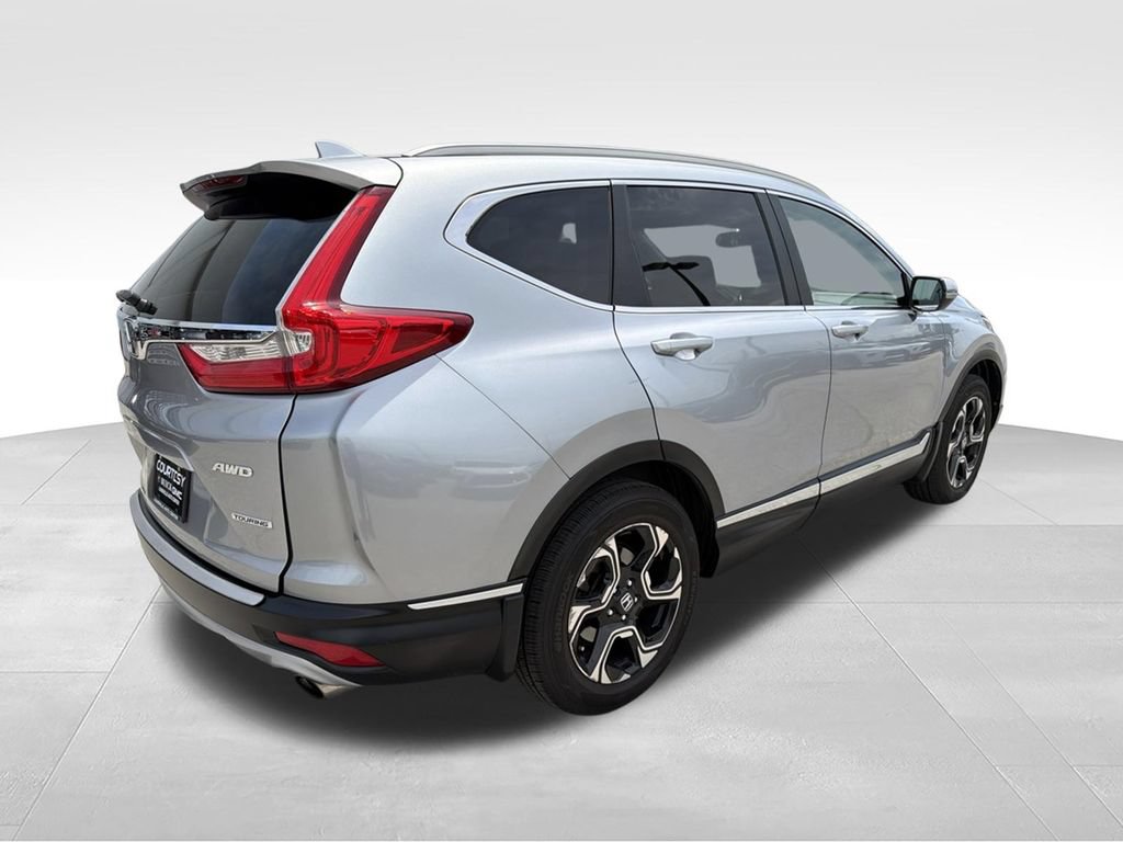 Used 2018 Honda CR-V Touring image 4
