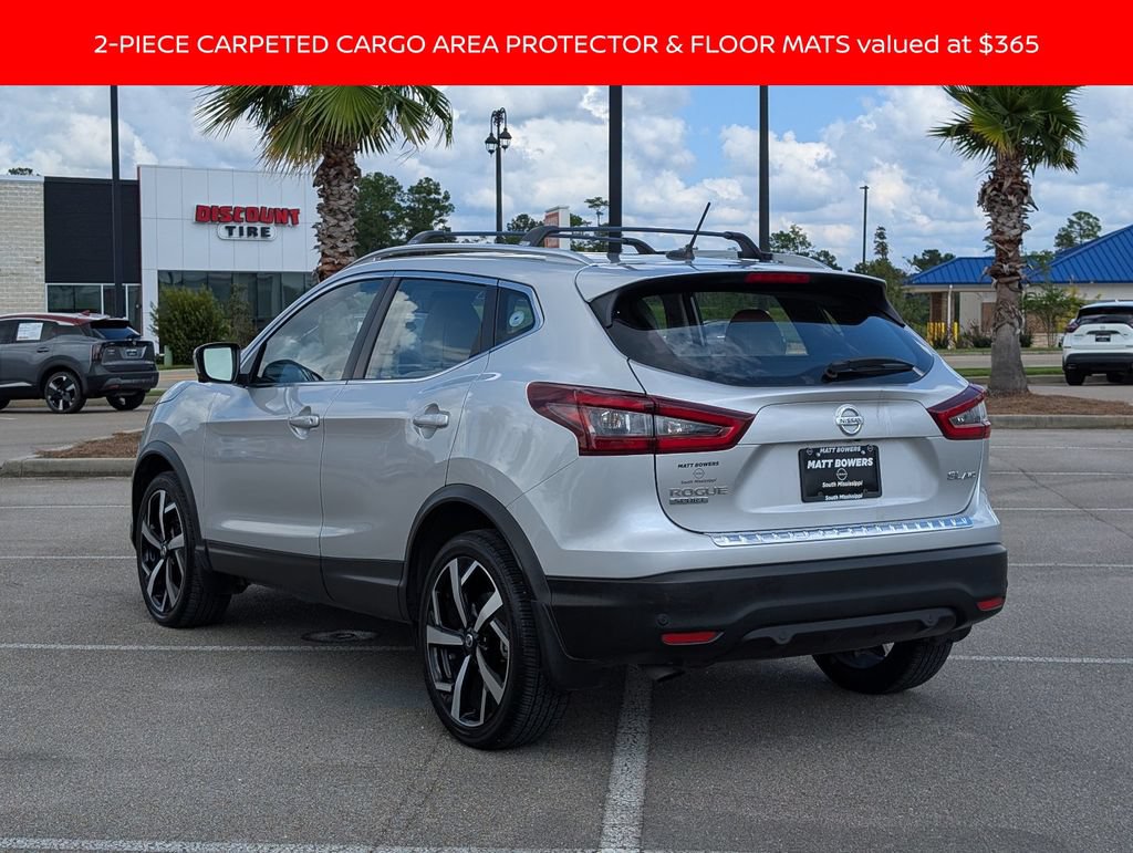 Used 2022 Nissan Rogue Sport SL AWD/4WD image 3