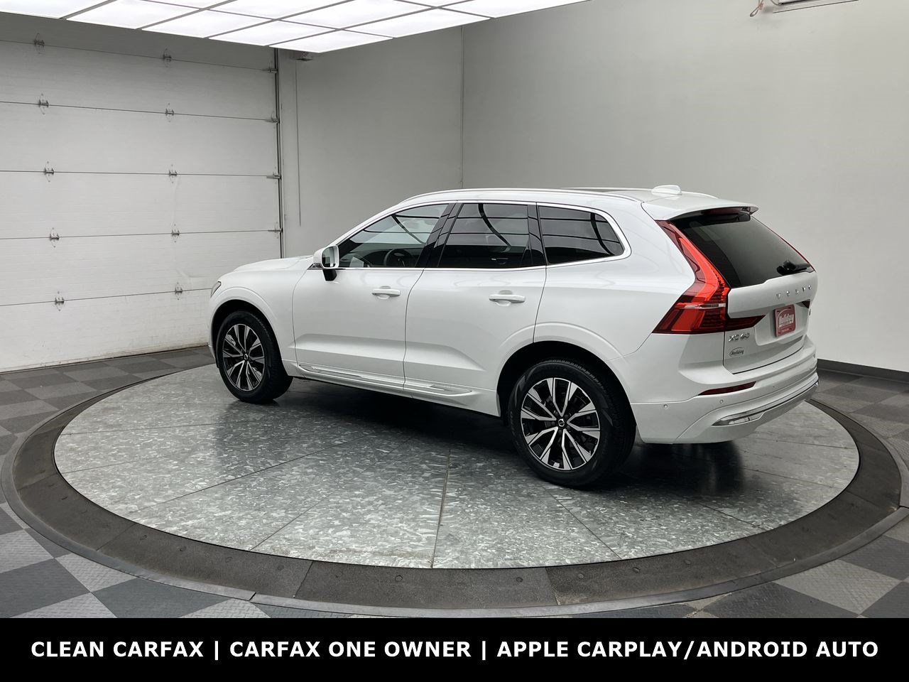 Used 2023 Volvo XC60 B5 Plus AWD/4WD image 2