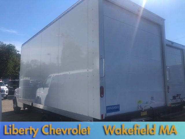 Used 2024 Chevrolet Express 4500 Extended w/ Power Convenience Package RWD image 3