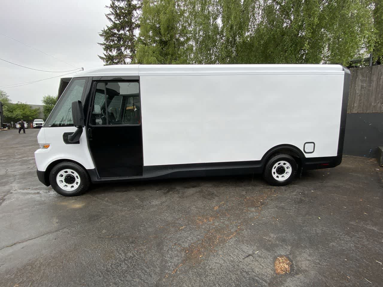 Used 2023 Chevrolet Brightdrop 600 w/ Active Safety Package 2 AWD/4WD image 3