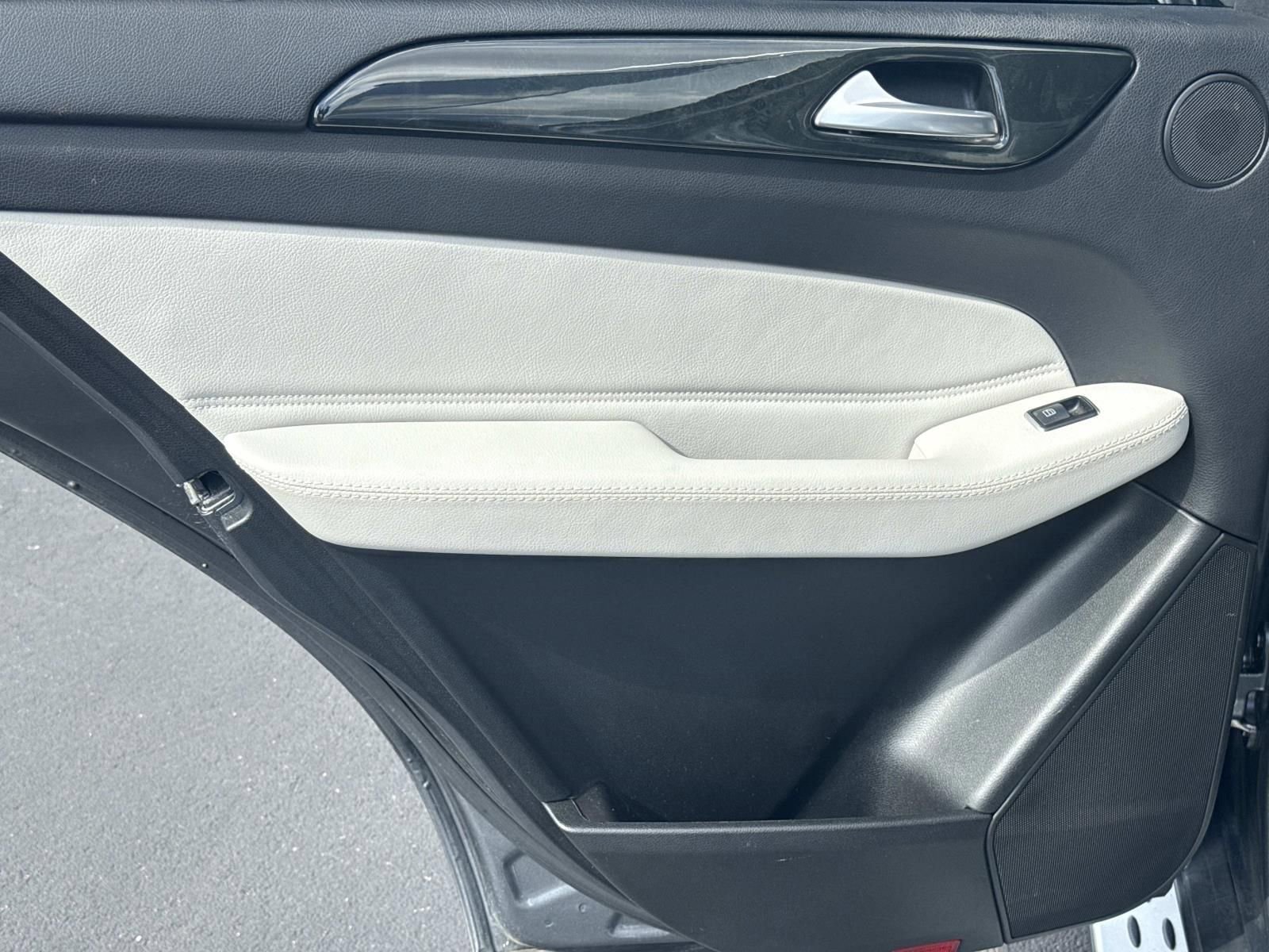 Used 2017 Mercedes-Benz GLE 350 image 13