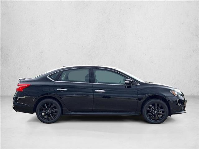 Used 2018 Nissan Sentra SR w/ Technology Package FWD image 4
