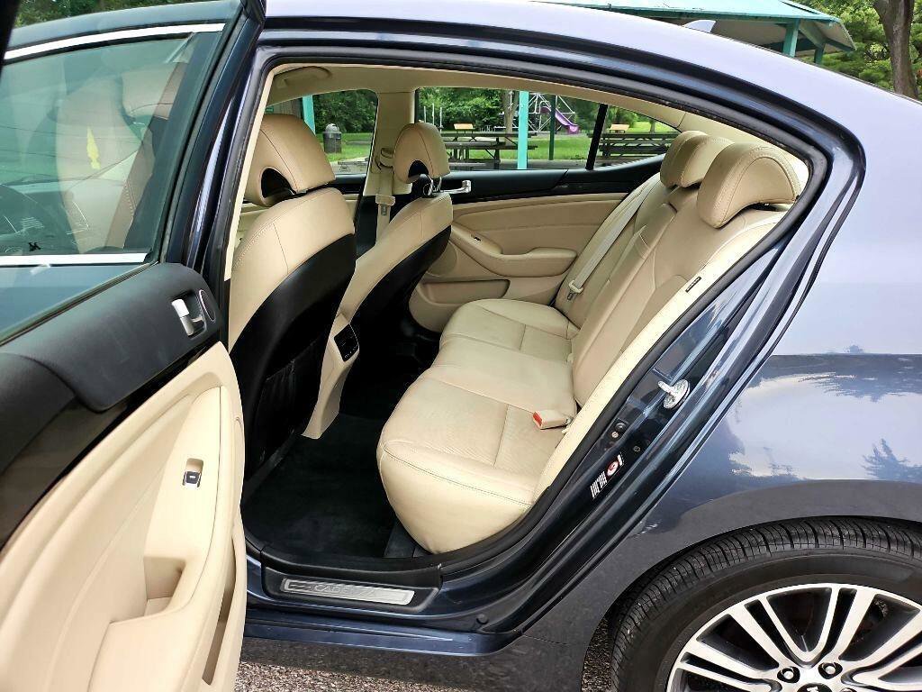 Used 2014 Kia Cadenza Premium FWD image 23
