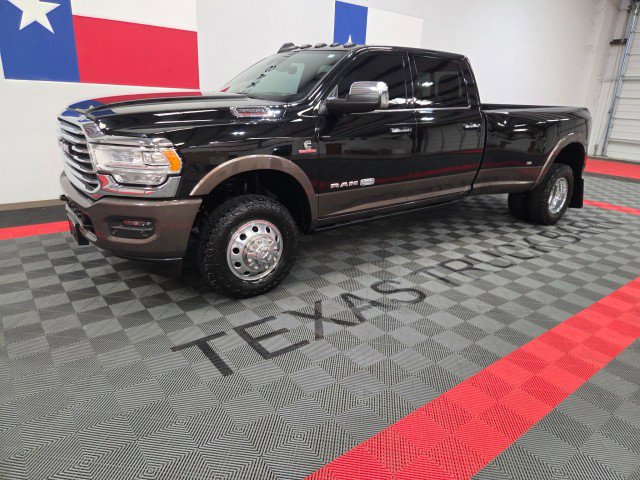 Used 2020 RAM 3500 Limited image 2