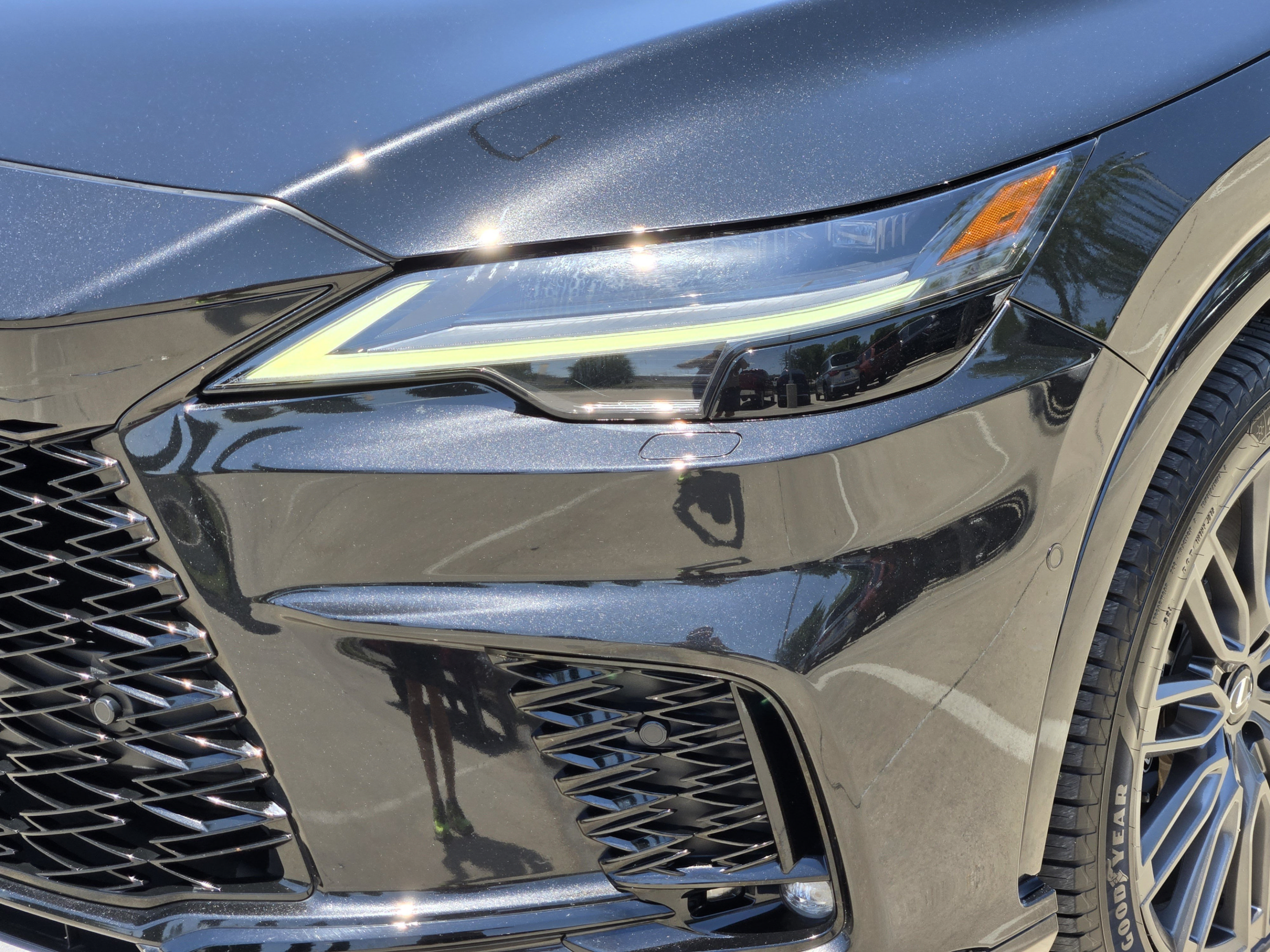 Used 2023 Lexus RX 500h F Sport w/ Accessory Package (Z1) AWD/4WD image 35