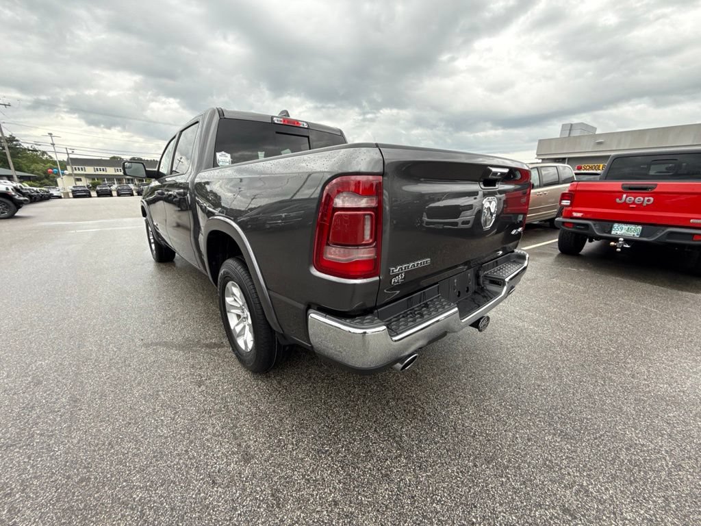 Used 2022 RAM 1500 Laramie AWD/4WD image 3