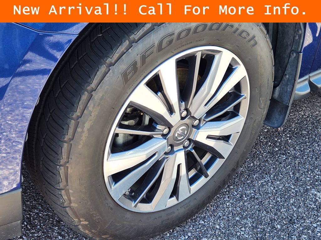 Used 2017 Nissan Pathfinder S AWD/4WD image 9