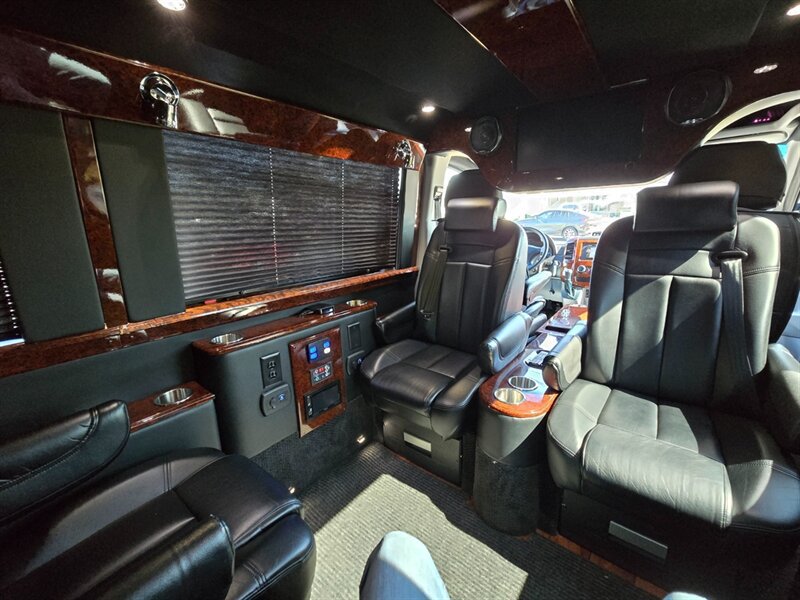 Used 2014 Mercedes-Benz Sprinter 2500 image 15