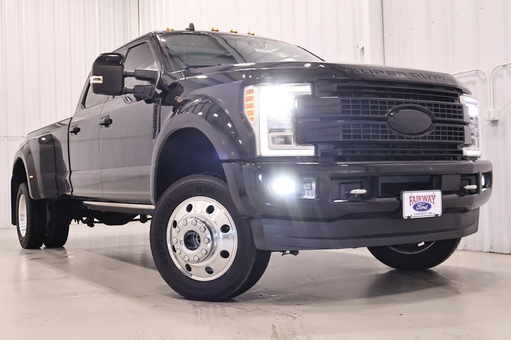 Certified 2019 Ford F450 Platinum w/ Platinum Ultimate Package AWD/4WD image 50