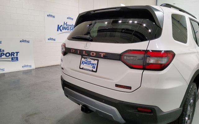 New 2026 Honda Pilot TrailSport image 11
