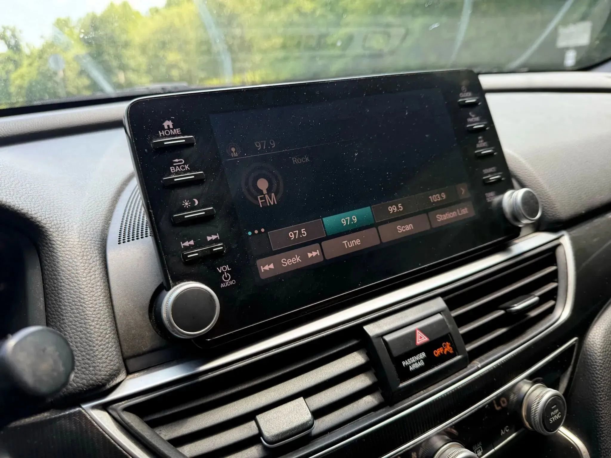 Used 2018 Honda Accord Sport image 23