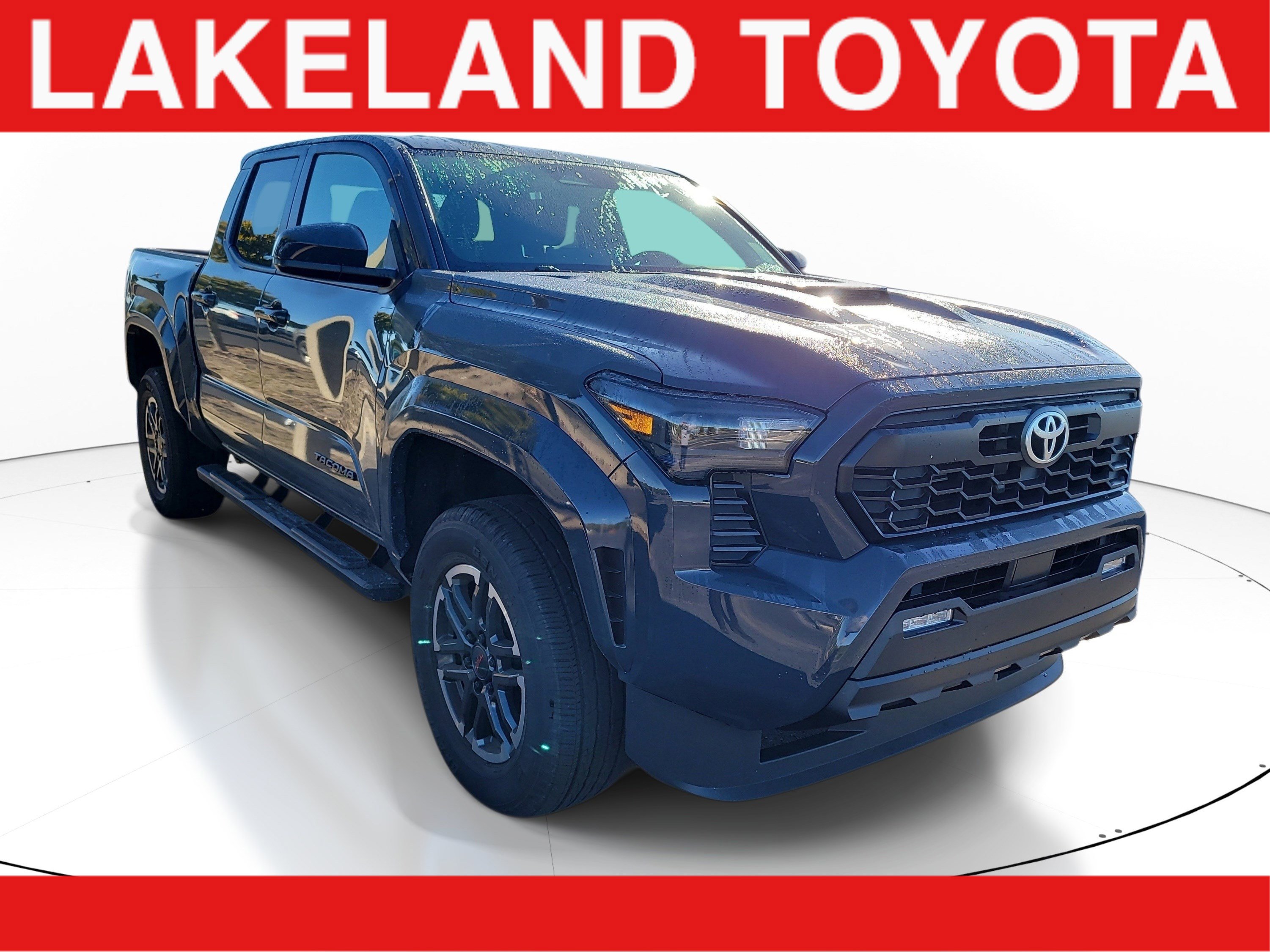Used 2025 Toyota Tacoma TRD Sport image 1